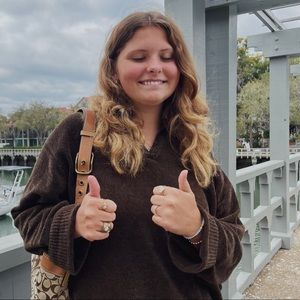 Meet your Posher, Emily